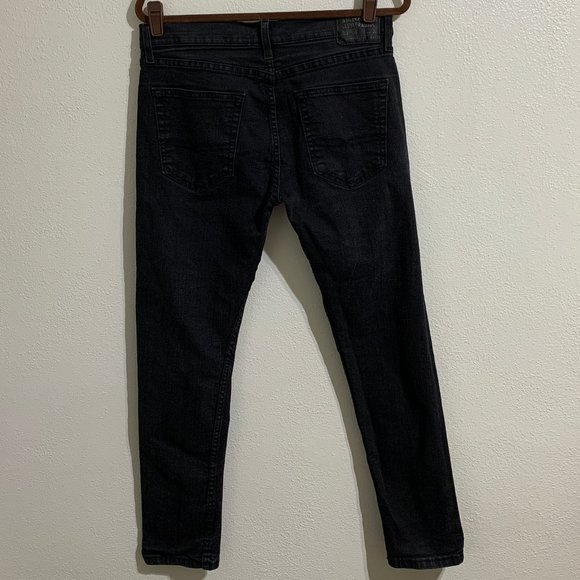 Pre-loved, Signature By Levi Strauss & Co. Black Distressed Unisex Jean, 32x30 - Picture 7 of 16